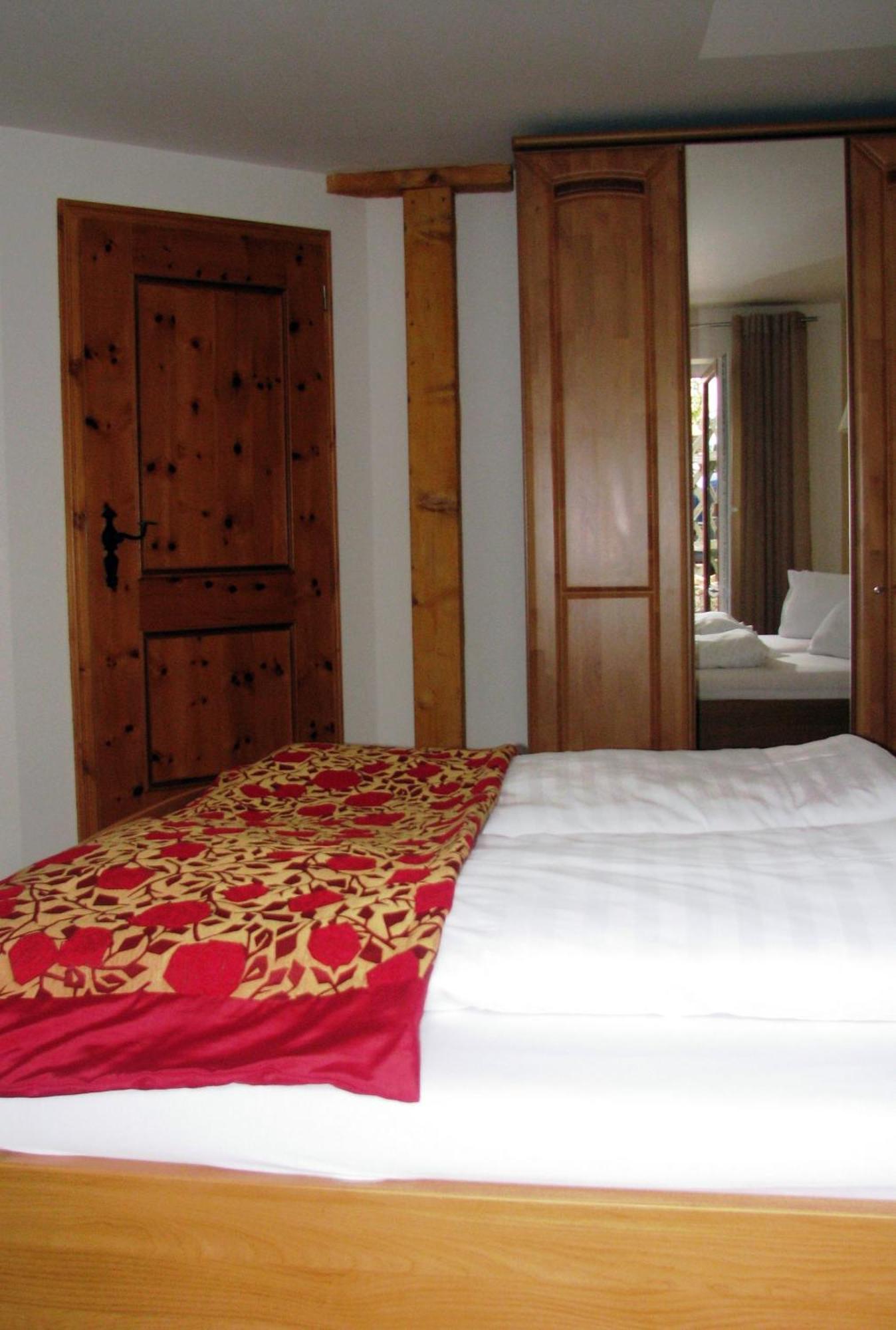 Wellnesshotel & Restaurant Hexenschopf 로핀겐 외부 사진