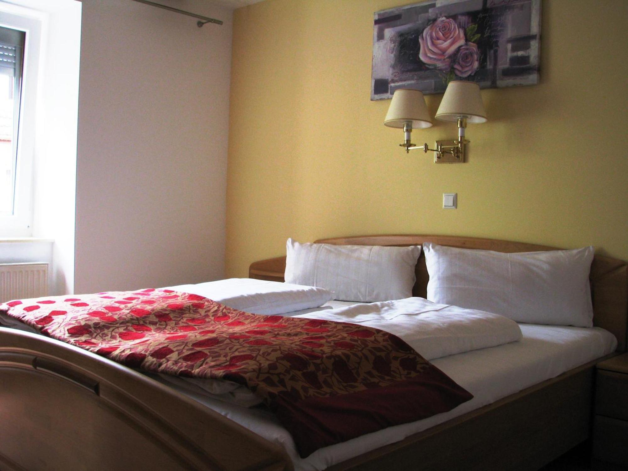 Wellnesshotel & Restaurant Hexenschopf 로핀겐 외부 사진
