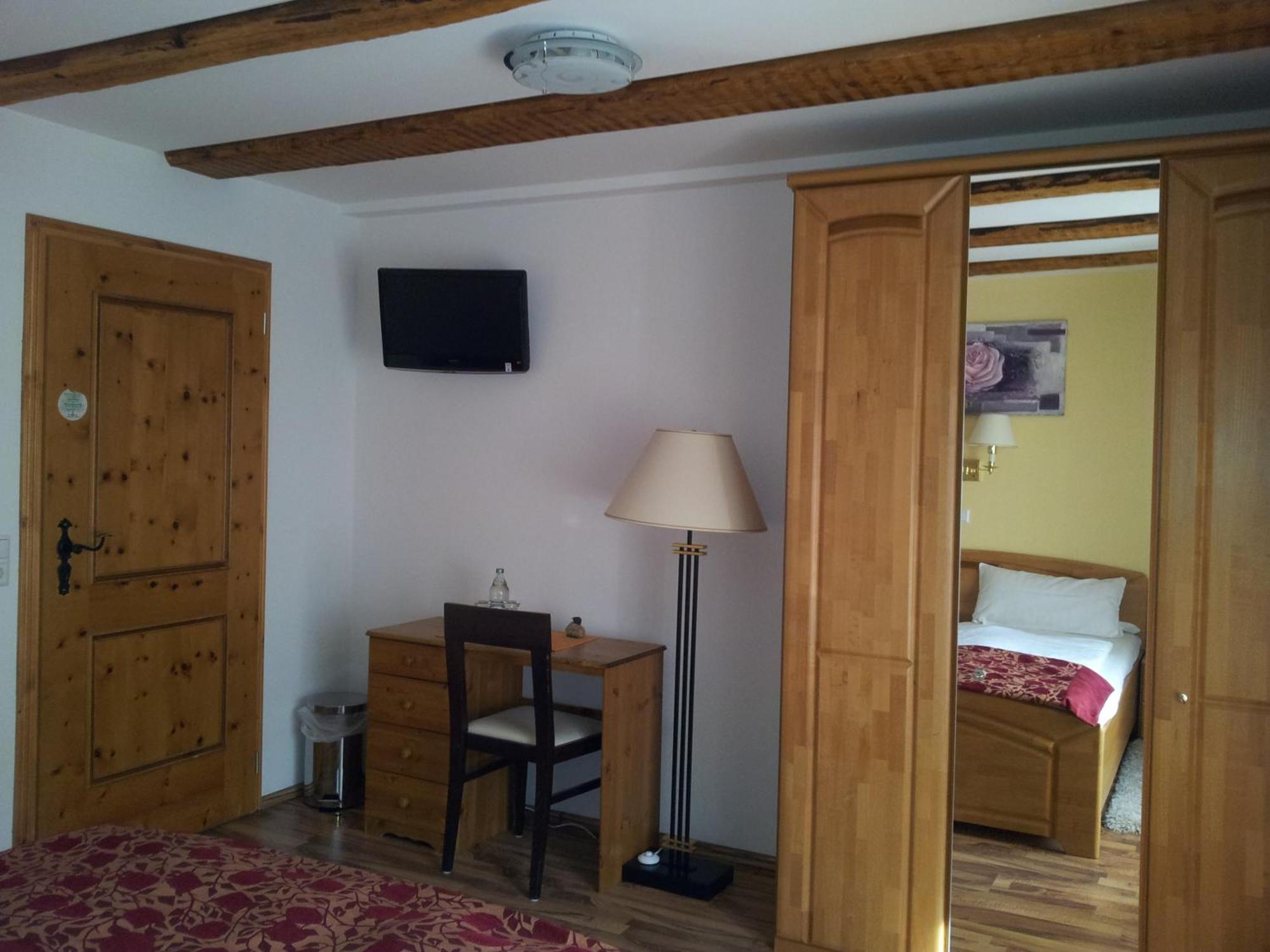 Wellnesshotel & Restaurant Hexenschopf 로핀겐 외부 사진