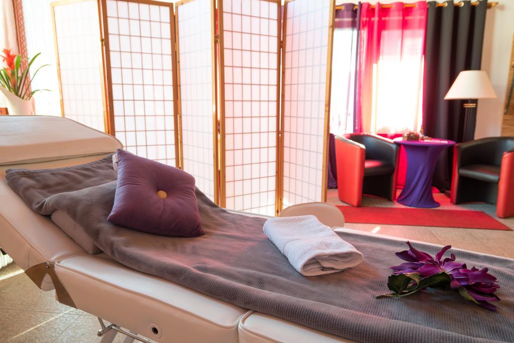 Wellnesshotel & Restaurant Hexenschopf 로핀겐 외부 사진