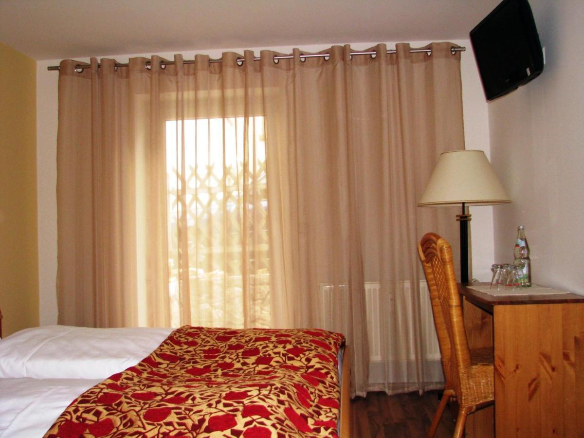 Wellnesshotel & Restaurant Hexenschopf 로핀겐 외부 사진